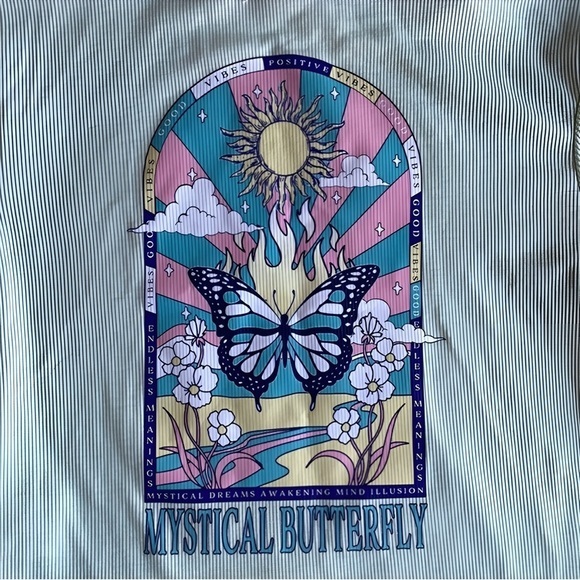 NWT Mystical Butterfly Graphic Tee - Junior Large - Picture 2 of 4